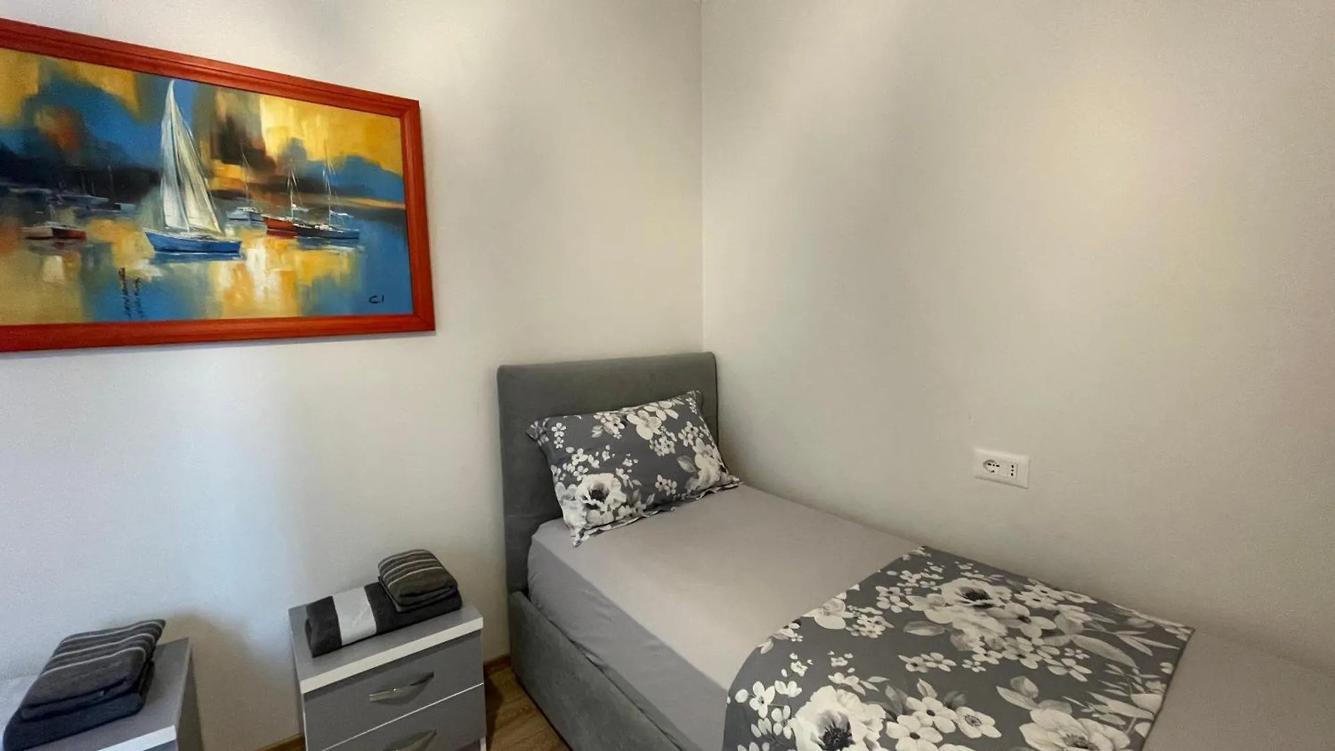 Peak Apartment Modern Durres City Centre #2